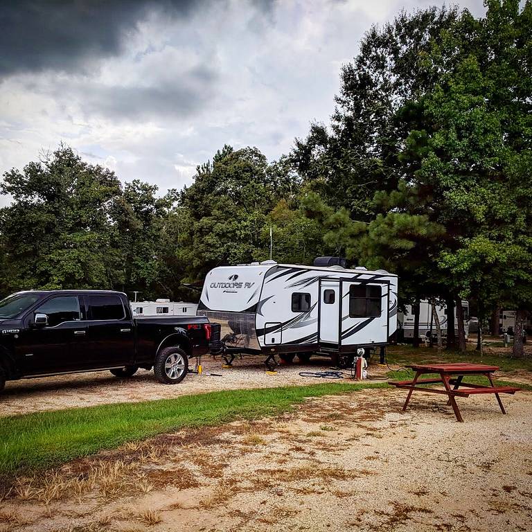 Rainbows's End Escapees Campground
